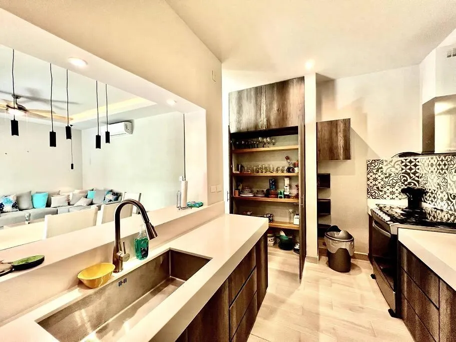 Modern Luxury 2Br 2Ba Near Mamitas Beach Club Playa del Carmen Messico